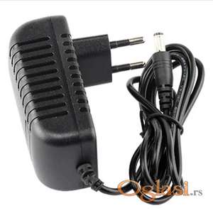 Strujni adapter 12 V / 2A .